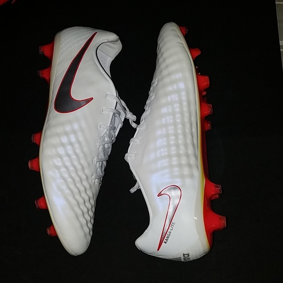 NIKE Kids' Magista Ola II FG Soccer Cleats .com